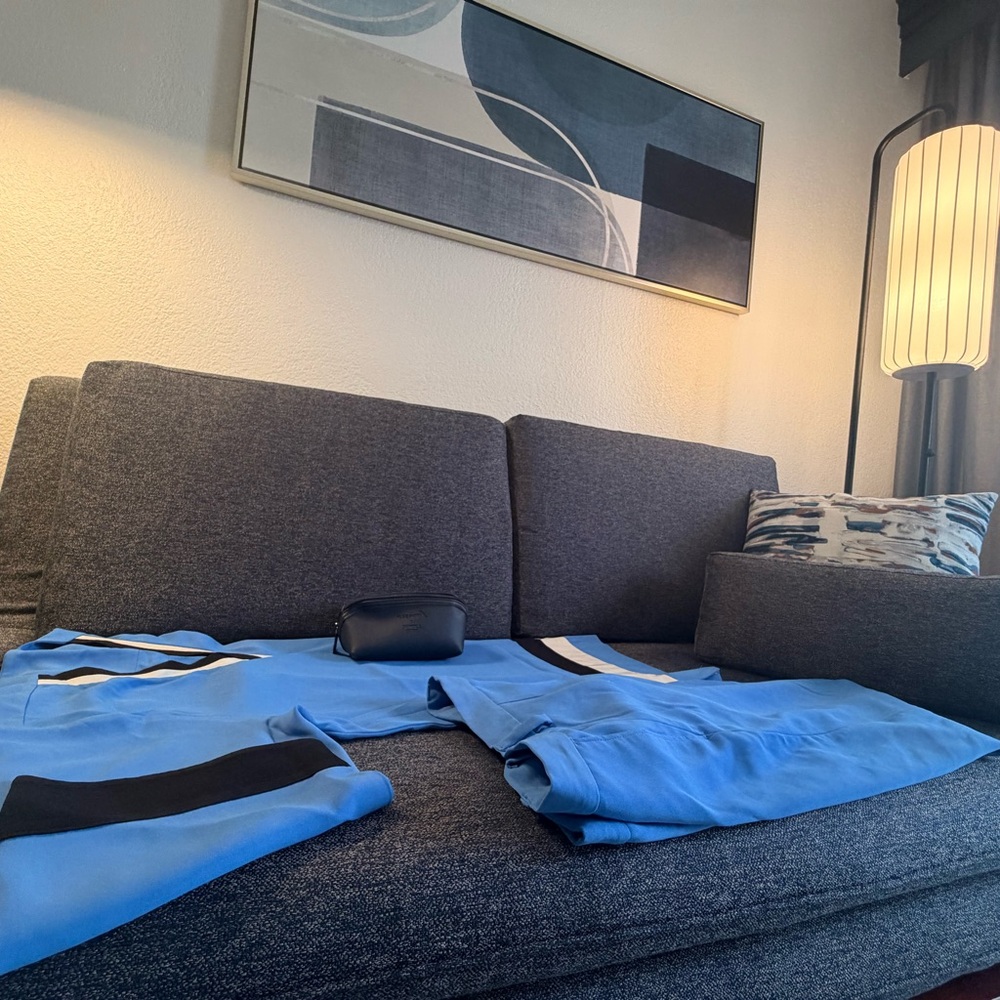 Awesome 🦋Taylor made Vintage Blue and Black King’s Shirt - Picture 10 of 12